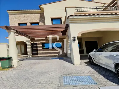 Single Row | Corner Unit | Maids | Large Garden