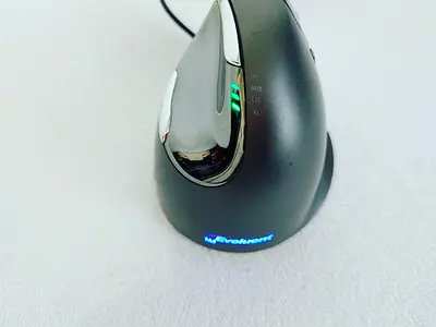 Right hand Evoluent 4 Vertical Mouse USB.