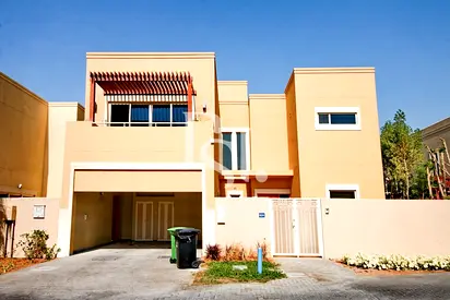 Unfurnished Townhouse | Terrace | Great Investment