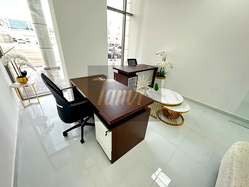 Office Beautiful Office for rent Direct from Owner Near to Metro