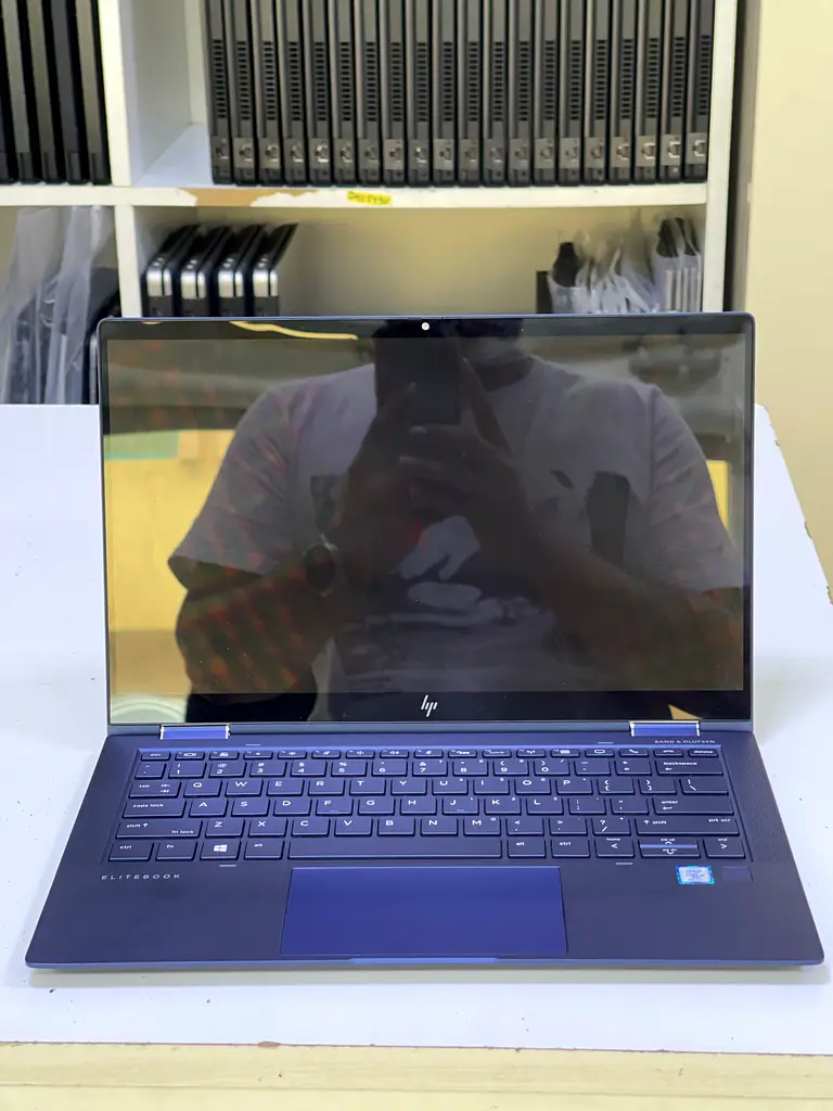 Hp Elite Dragonfly FHD Touch 13.3 Inch intel i7-856u 16Gb