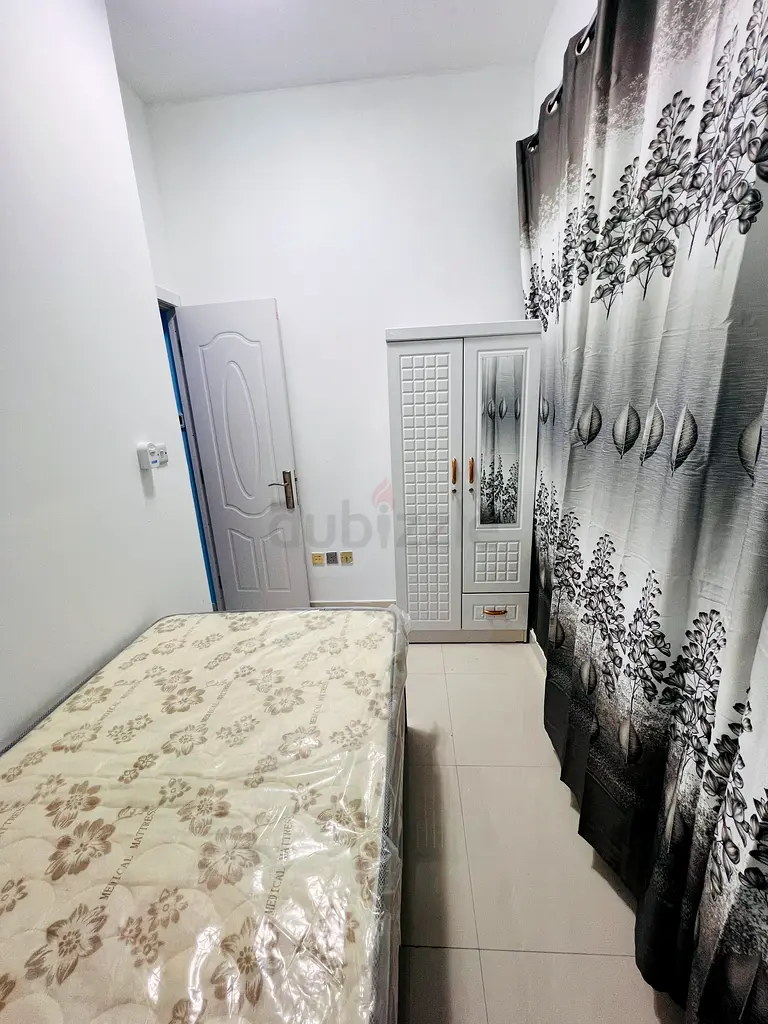 Apartment FAMILY PARTITION ROOMS IN DIP1 Dubai