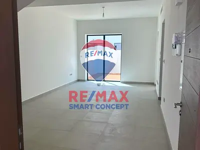 Prime Location | Spacious Unit | Double Row