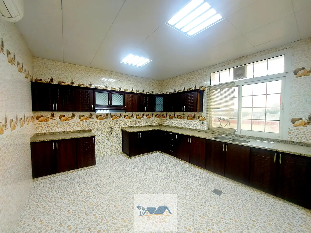 Apartment SPACIOUS 3 BEDROOM HALL KITCHEN WITH MAID ROOM CLOSE TO LULU