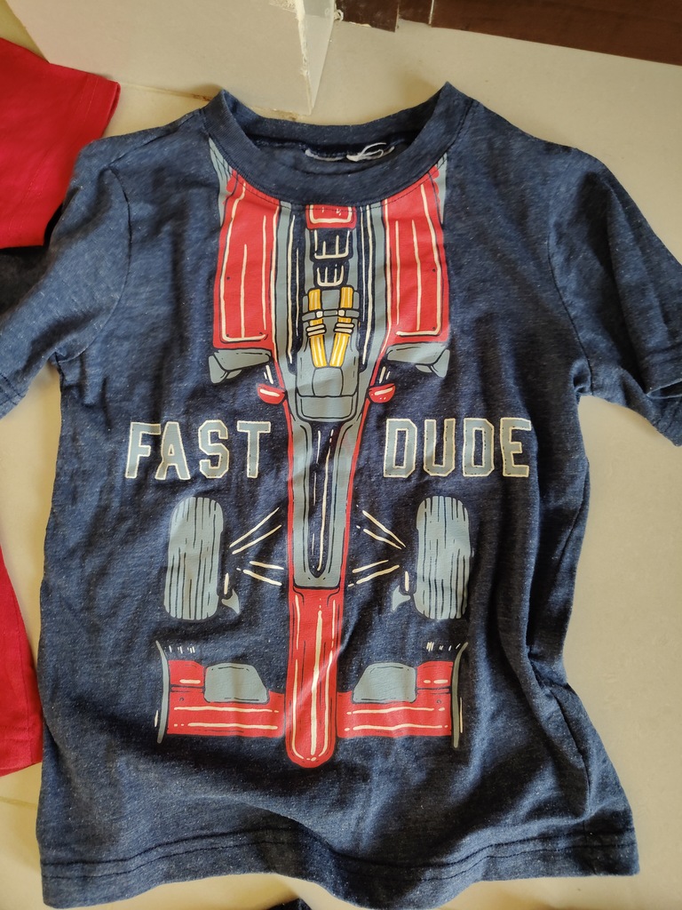 9 kids t-shirts Aed 45 | dubizzle