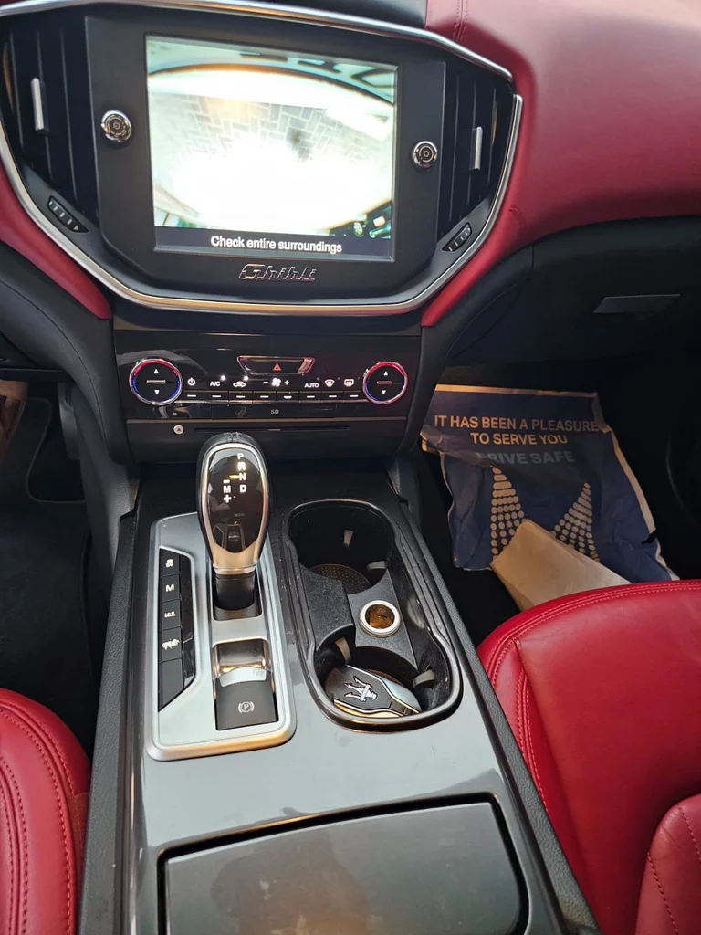 Maserati Ghibli S / Model 201662931647649539112