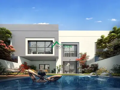 Single Row | Luxurious 5br Villa | High Roi