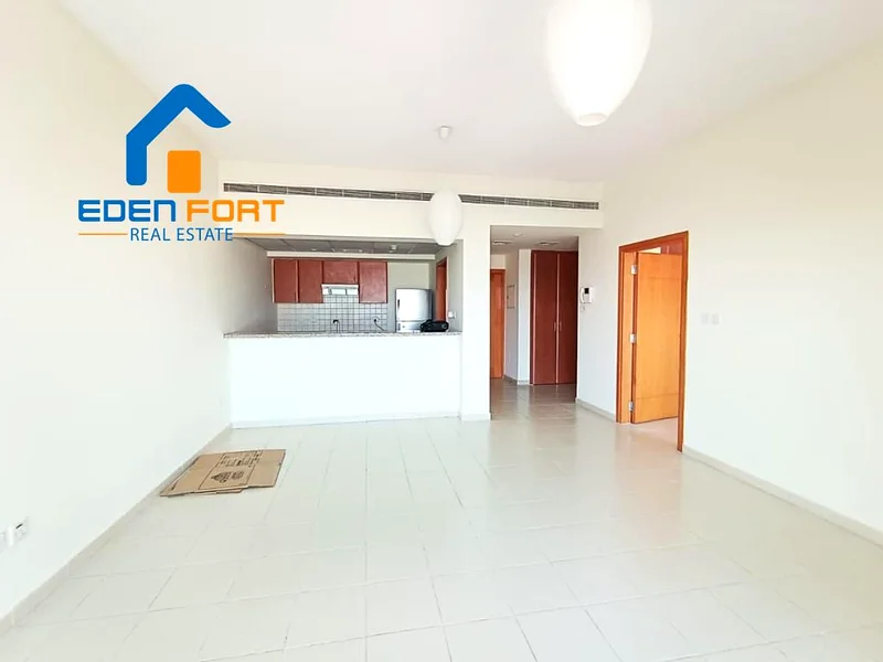 Apartment UnFurnished Vacant Wellmaintained 1 Bedroom Greens