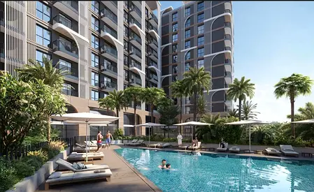  Great Investment -- Luxurious-- High Roi - Prime Location