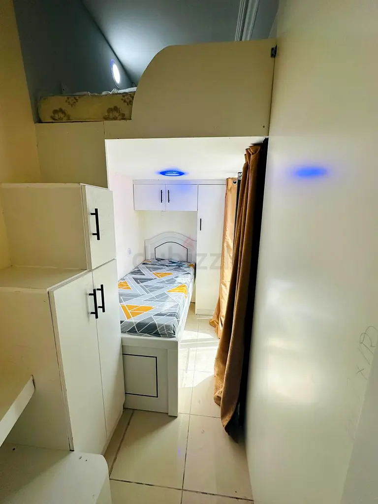 Apartment Al Barsha 1 Single or Double Partition for boys, girls and