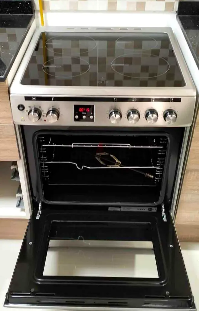 Hoover Induction stove 60cm Mint Condition