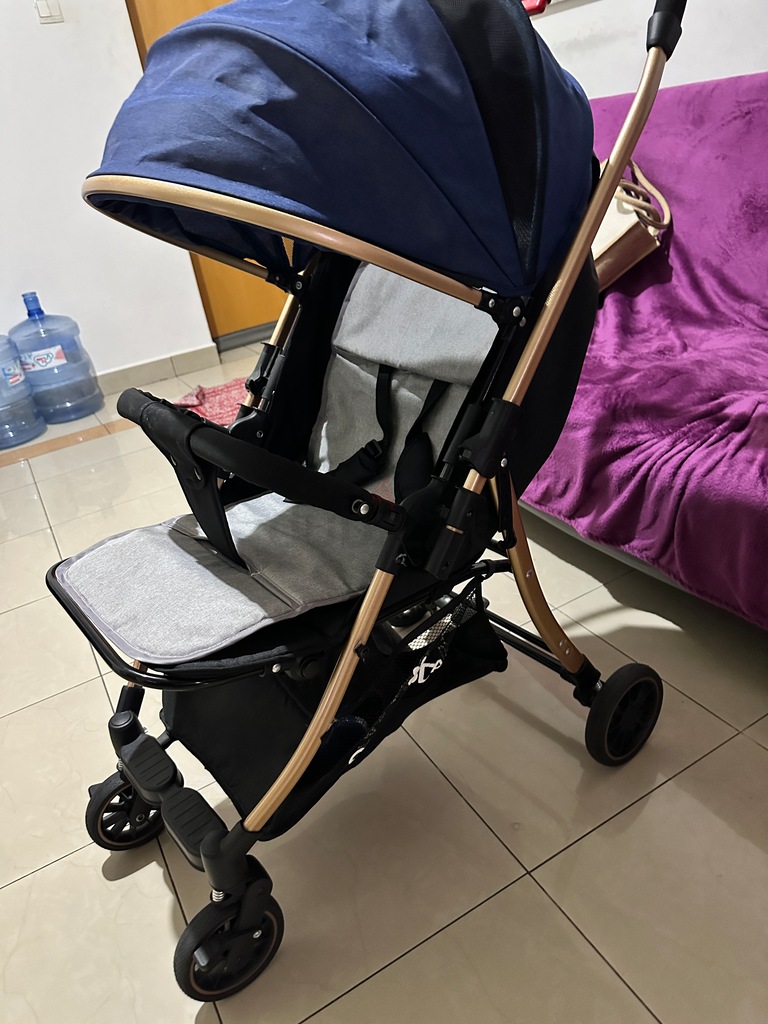 Star and Daisy new stroller | dubizzle