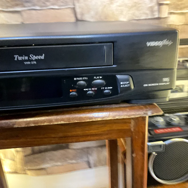 Vcr vhs sanyo مشغل فيديو سانيو63196145331073110