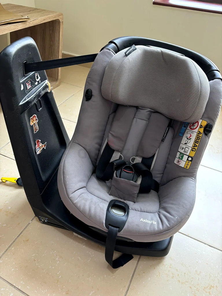2）MAXI-COSI AxissFix Plus グレー（Car Seat Cover AxissFix