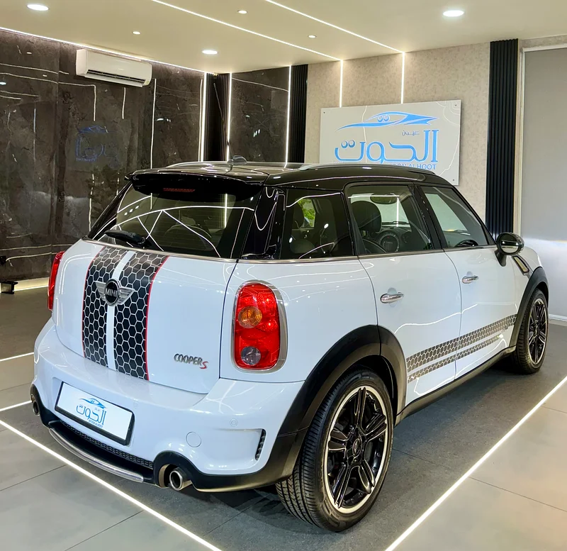 AWESOME MINI COOPER S COUNTRYMAN || GCC || ACCIDENT FREE || LOW MILEZAGE || LIKE NEW63178882392578112