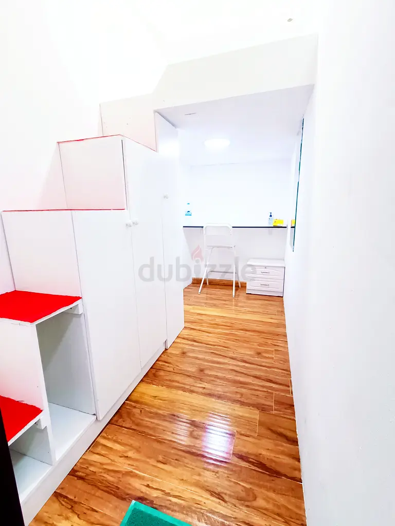 Apartment SUPER CLEAN LOFT PARTITION AVAILABLE IN MARINA NEAR DMCC METRO, CLOSE TO BLUE WATERS