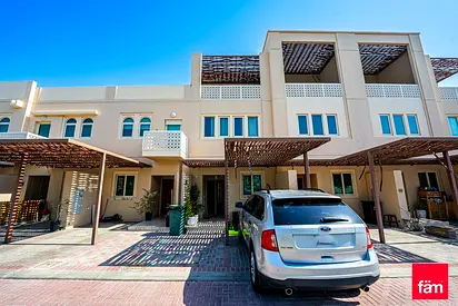Motivated Seller| Gated Commuinty | Pet Friendly