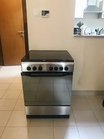 Indesit electric freestanding cooker: 60cm - I6VV2A(X)/EX FREE DELIVERY +WARRANTY