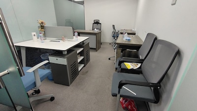 170 Sqft Fully Furnished Office For Aed 24.333 Per Year