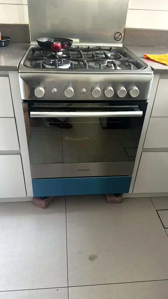 Cooking range