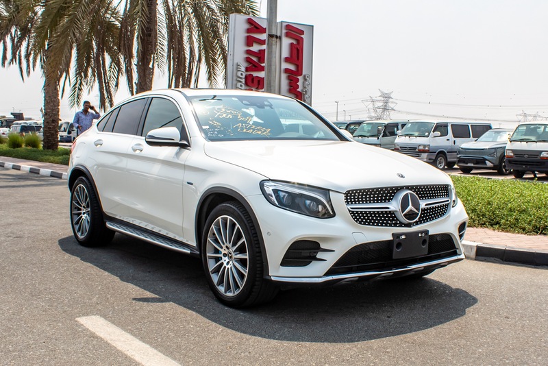 BENZ GLC350e - 2018 - PLUG IN HYBRID - ONLY 16,000 KM DONE | dubizzle