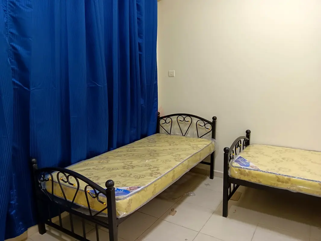 Apartment Executive Bedspace available for Indian Bachelors in Bur