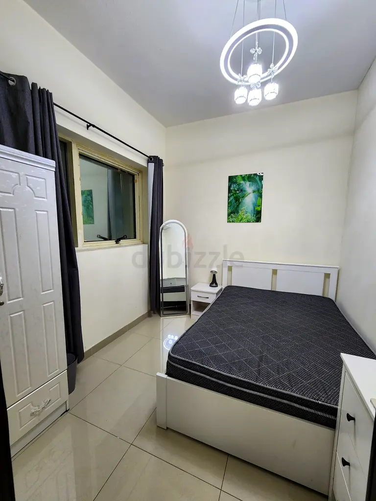 Apartment Single Partition Room Ladies only Marina Dmcc Dubai