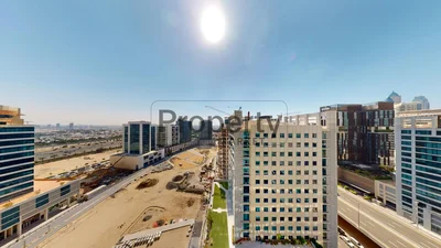 Elegant 1br| Spacious Balcony | Park View | Vacant
