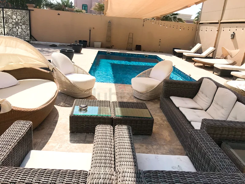 Villa Master Room in a Villa in al Barsha 3 for Rent Dubai