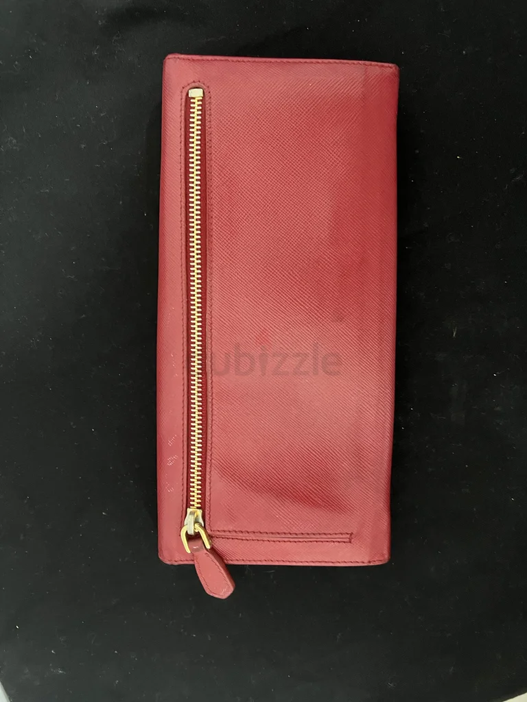 Authentic prada wallet629356751600661113