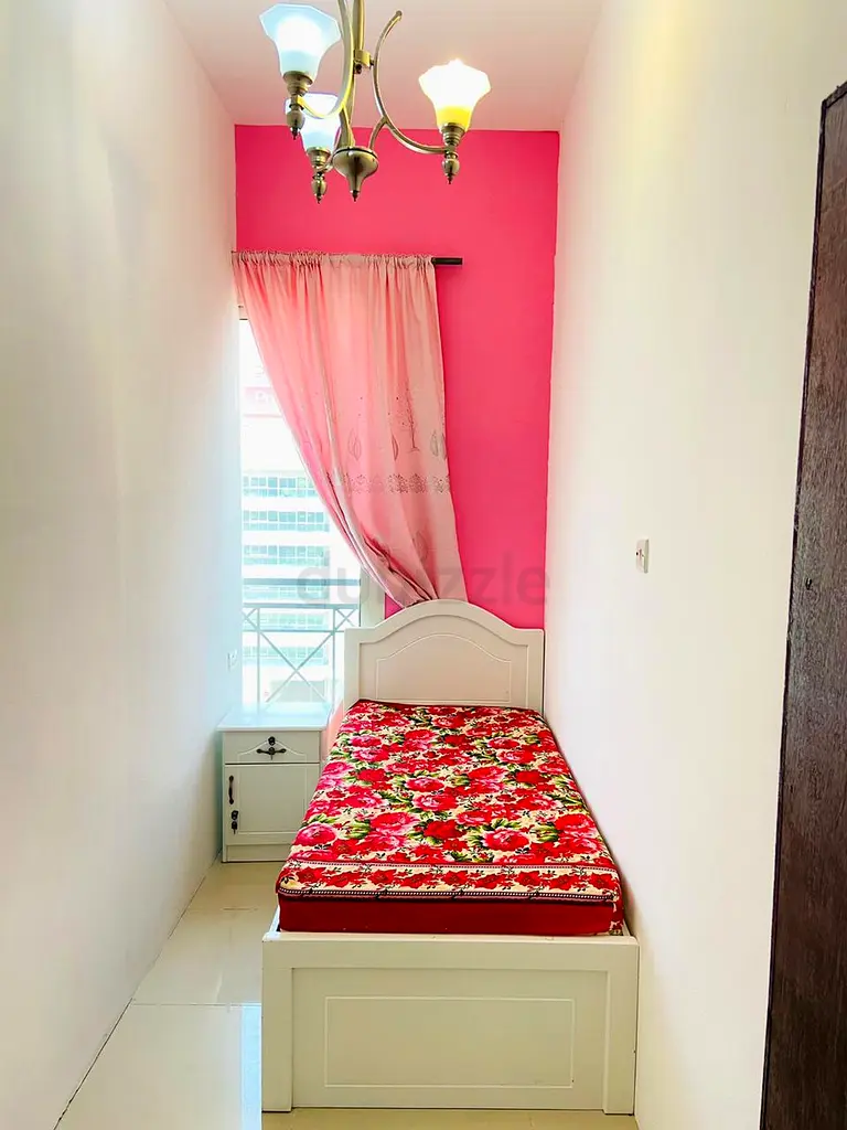 Apartment Ladies partition with balcony for rent near mall of Emirates