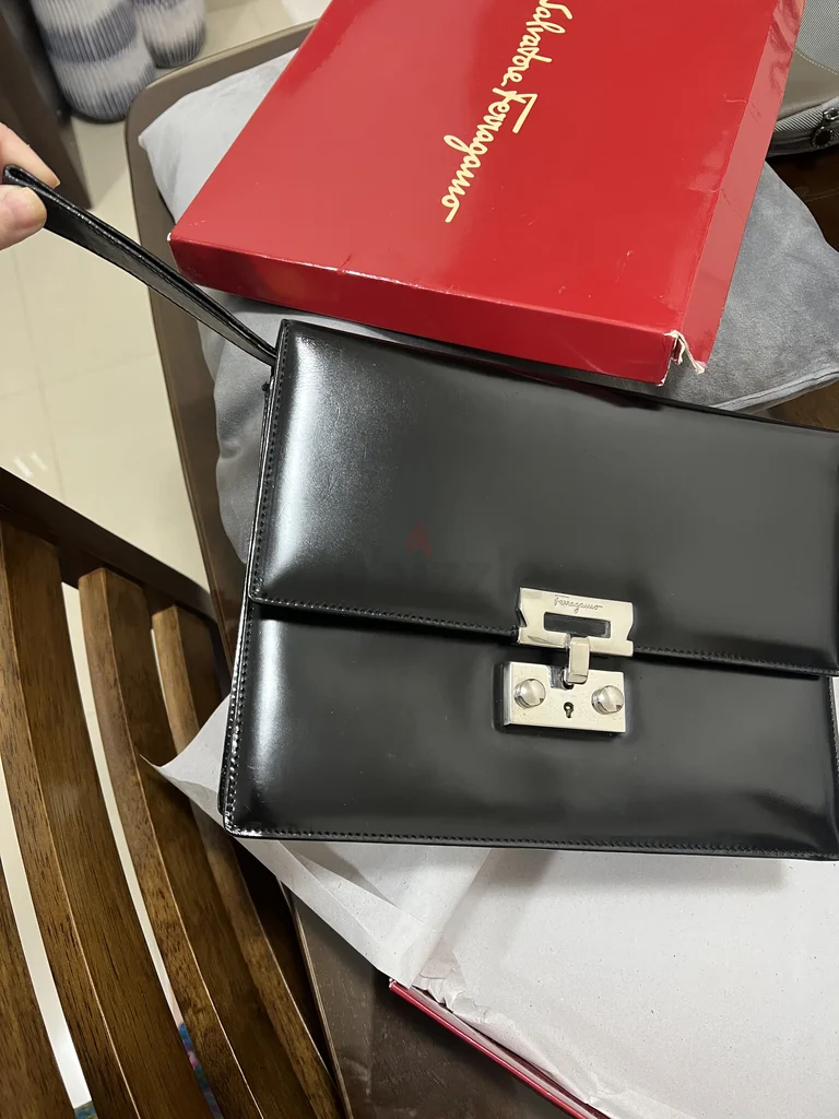 Salvatorre Ferragamo كلاutch62931671119491114