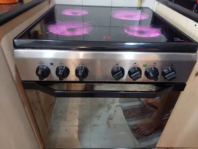 Italian Burnd Indesit four burner eletiric Stove 60 by 60 c.m FREE DELIVERY +WARRANTY