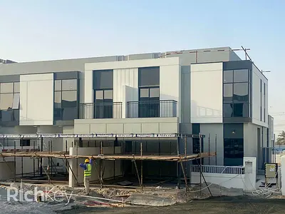 Biggest Corner Plot | Single Row | Mortgageable