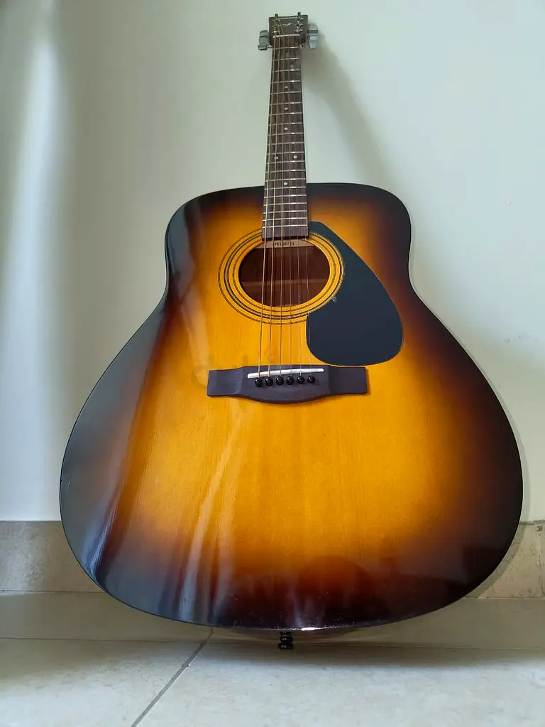 Yamaha F310 Acoustic Guitar for sale
