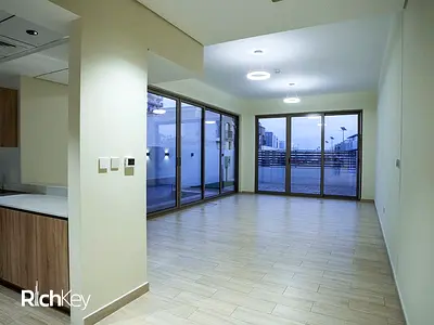 No Dld Costs | Vacant | Prime Location | Unique