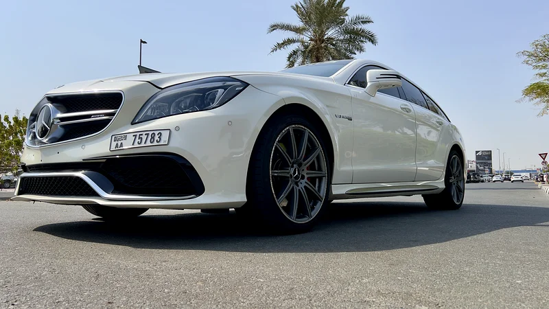 Mercedes-Benz CLS 63S shooting break edtionAMG63164769318146112