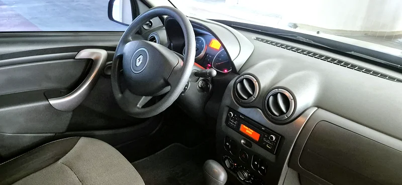 BEST !!! LOW KMS RENAULT DUSTER 2.0L GCC !!!63222806729859111