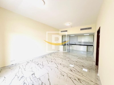 Fully Upgraded | Spacious 1br | Rented Investment