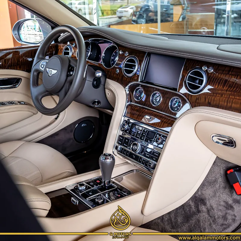 2018 | BENTLEY MULSANNE | REAR SCREENS  | FRIDGE | 20,000KM | GCC | IMMCULATE CONDITION63174304504065113