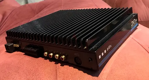 ADS Old school Amplifier and Speakers