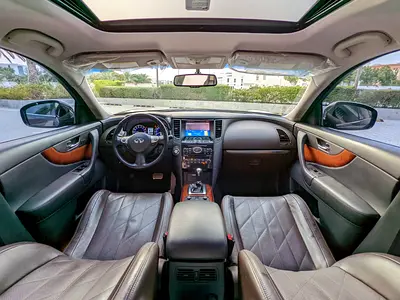 صورة 3 لـ 2017 Infiniti QX70