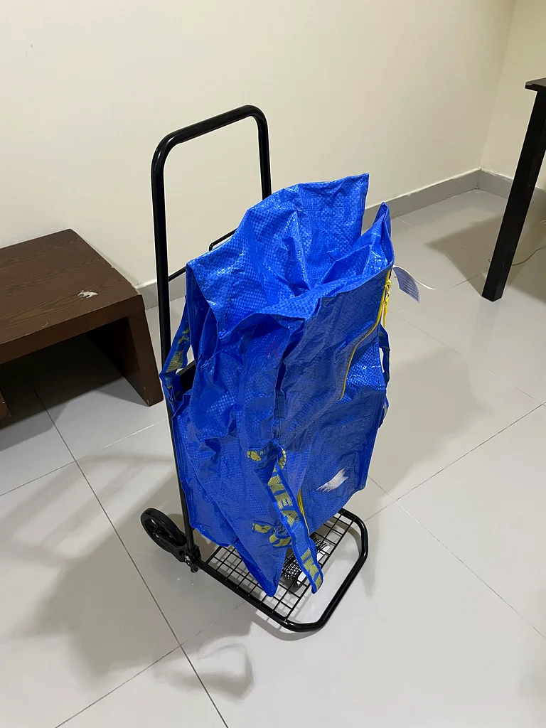 عربة أمتعة إيكيا مع حقيبة (جديدة)63232645670913111