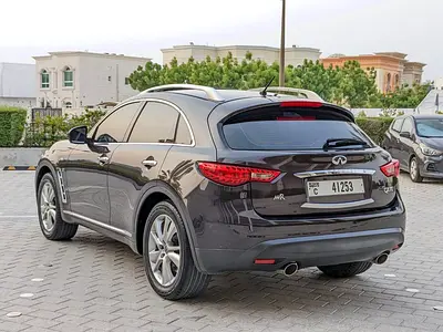 صورة 13 لـ 2017 Infiniti QX70