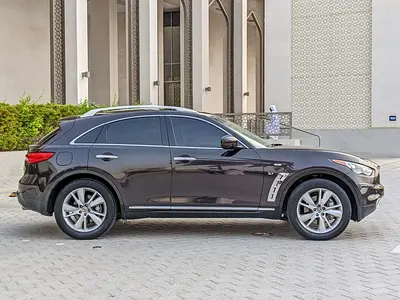 صورة 15 لـ 2017 Infiniti QX70