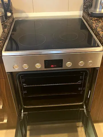 Bosch Free Standing 60cm Electric Cooker, Cooker 66 L, Glass Ceramic Cooker, FREE DELIVERY+WARRANTY