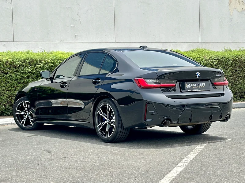 BMW 320i || M-PACKAGE || 202363158339318659111