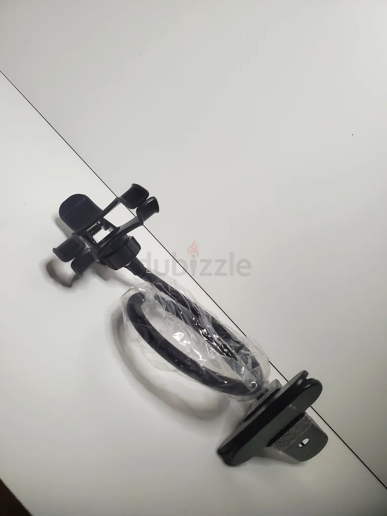 Flexible smartphone holder63221856071171111