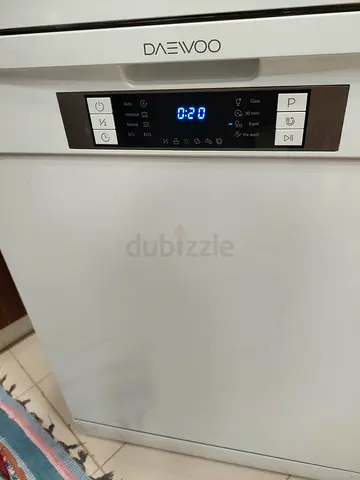 Deawoo Dishwasher 8 programms 14 place sitting white