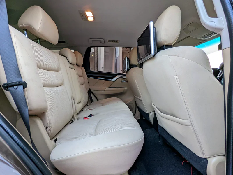 MITSUBISHI MONTERO SPORT 2017 G.C.C IN EXCELLENT CONDITION63225309437443113